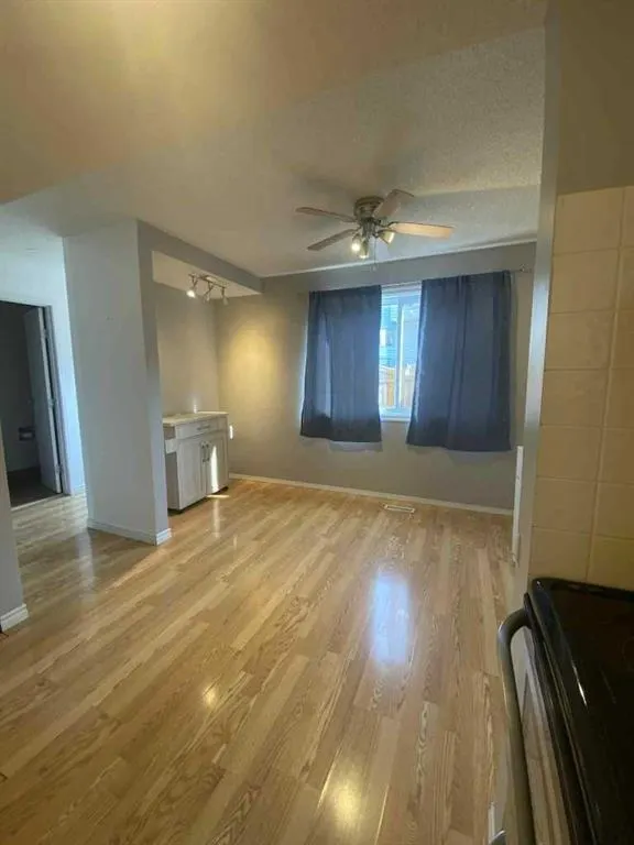 457 Collinge Road, #325