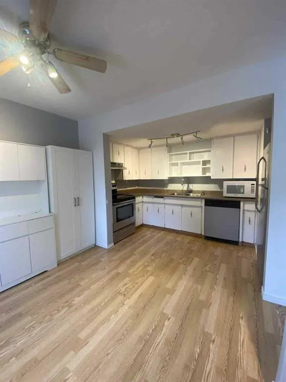 457 Collinge Road, #325