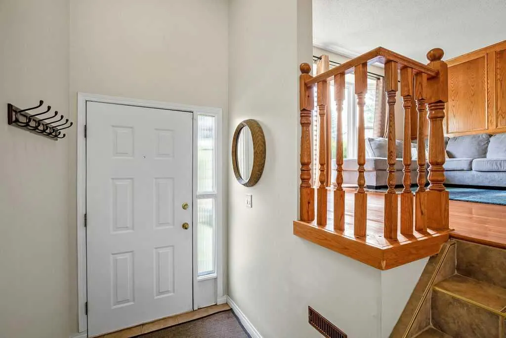 15 Riverbirch Place SE