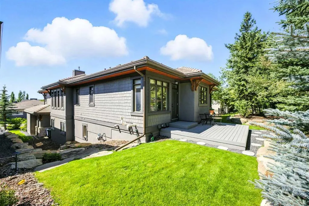 16 Spring Valley Lane SW