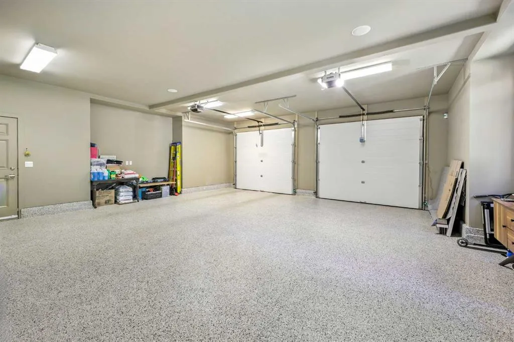 16 Spring Valley Lane SW