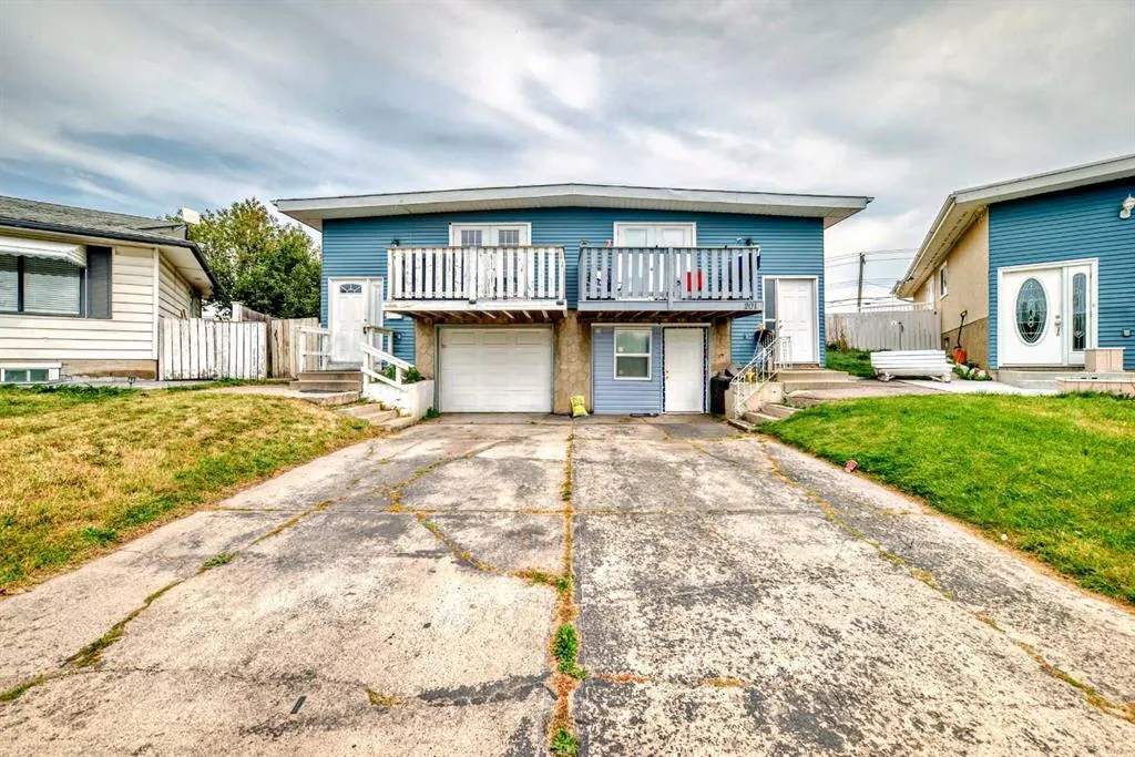 203 Penbrooke Close SE