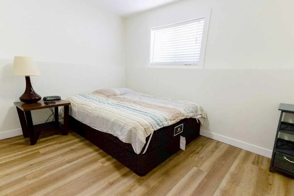 7 Langford Cres. Crescent