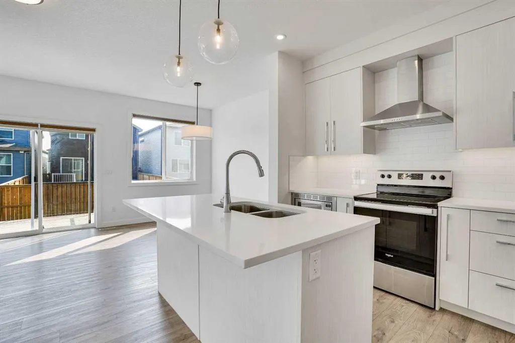 35 Walcrest Manor SE