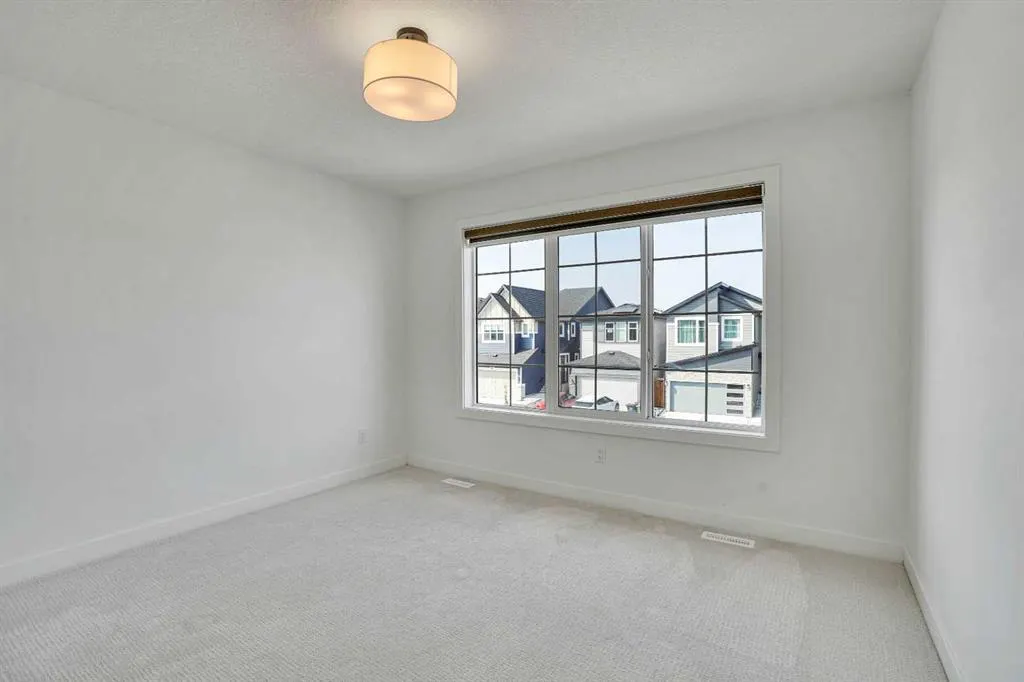 35 Walcrest Manor SE