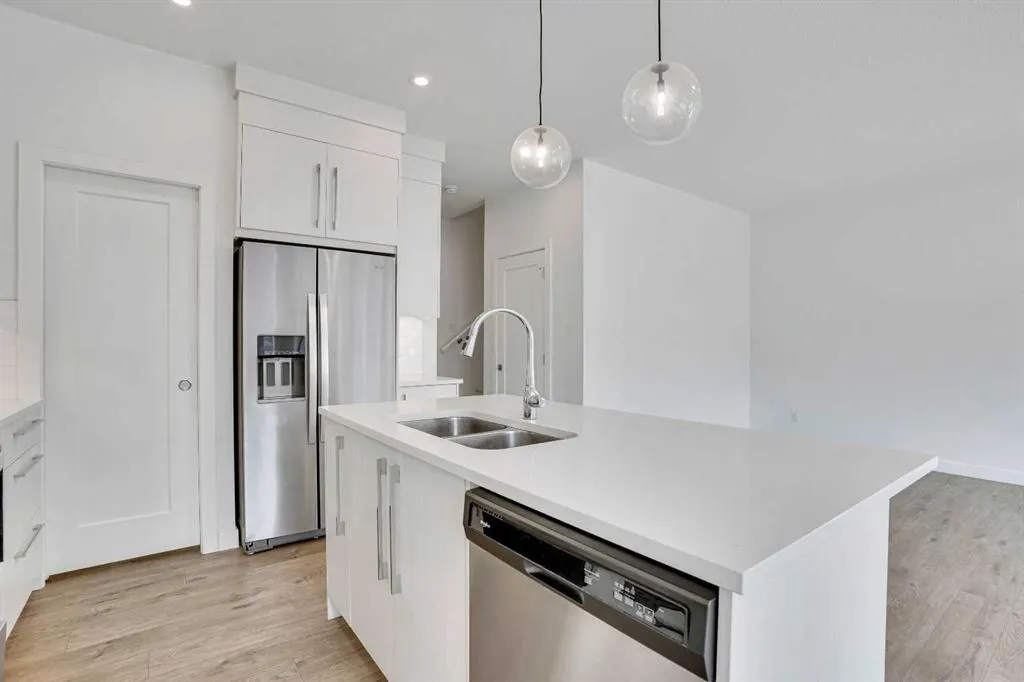 35 Walcrest Manor SE