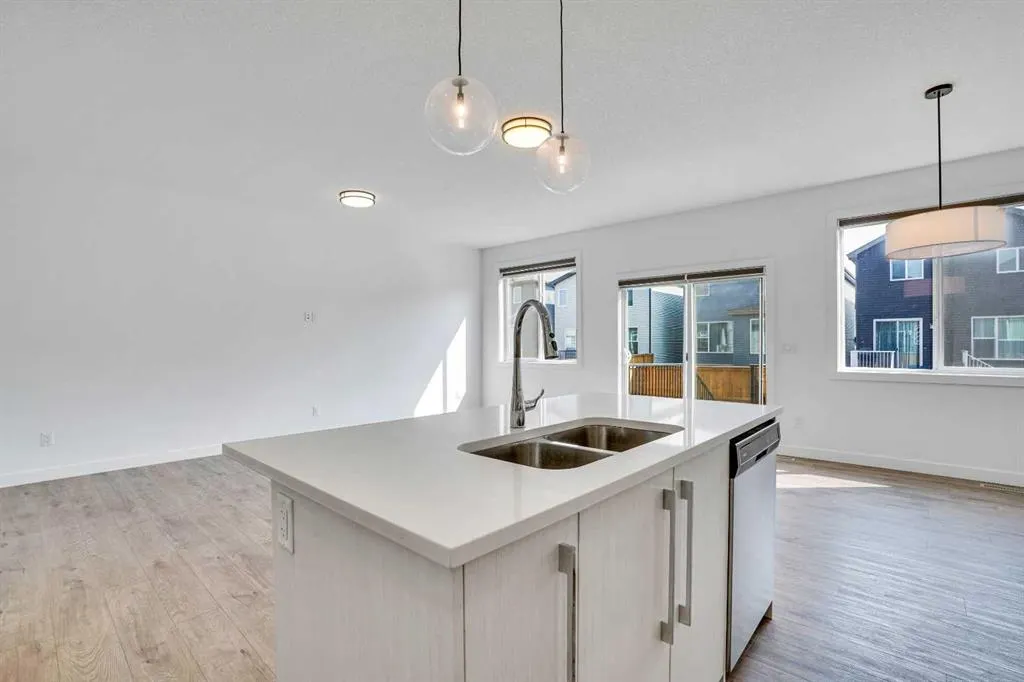 35 Walcrest Manor SE