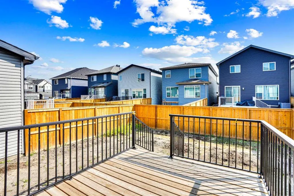 35 Walcrest Manor SE