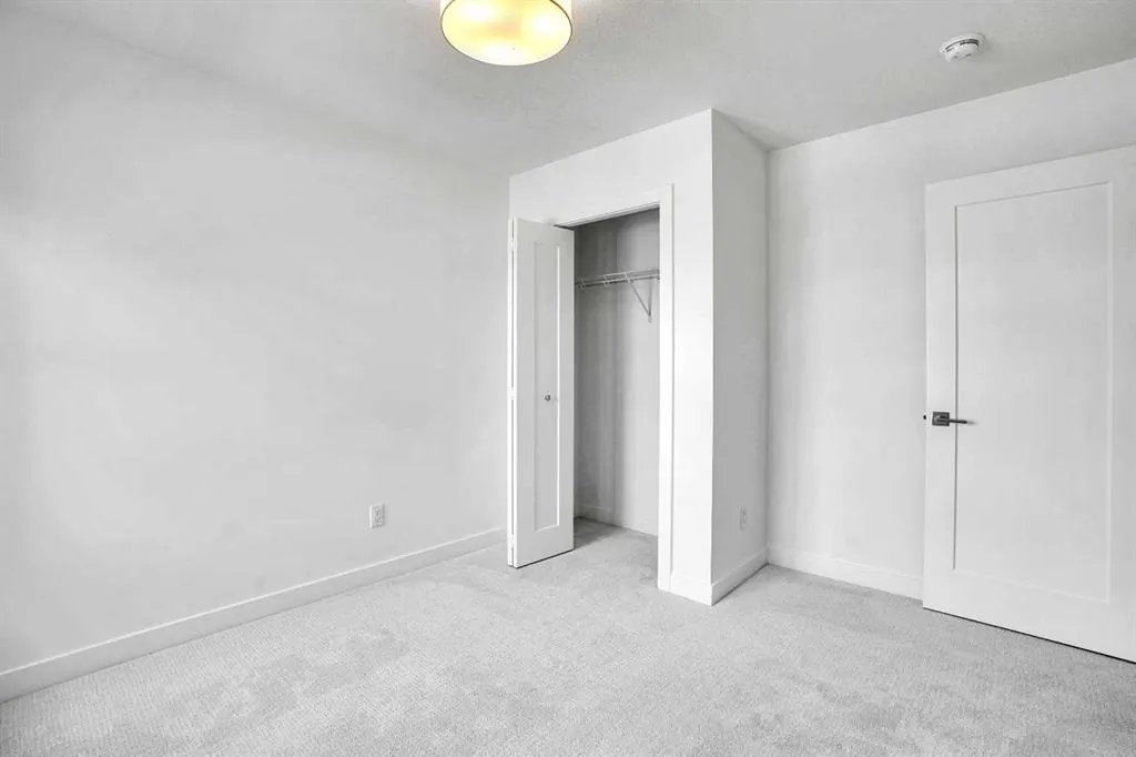 35 Walcrest Manor SE