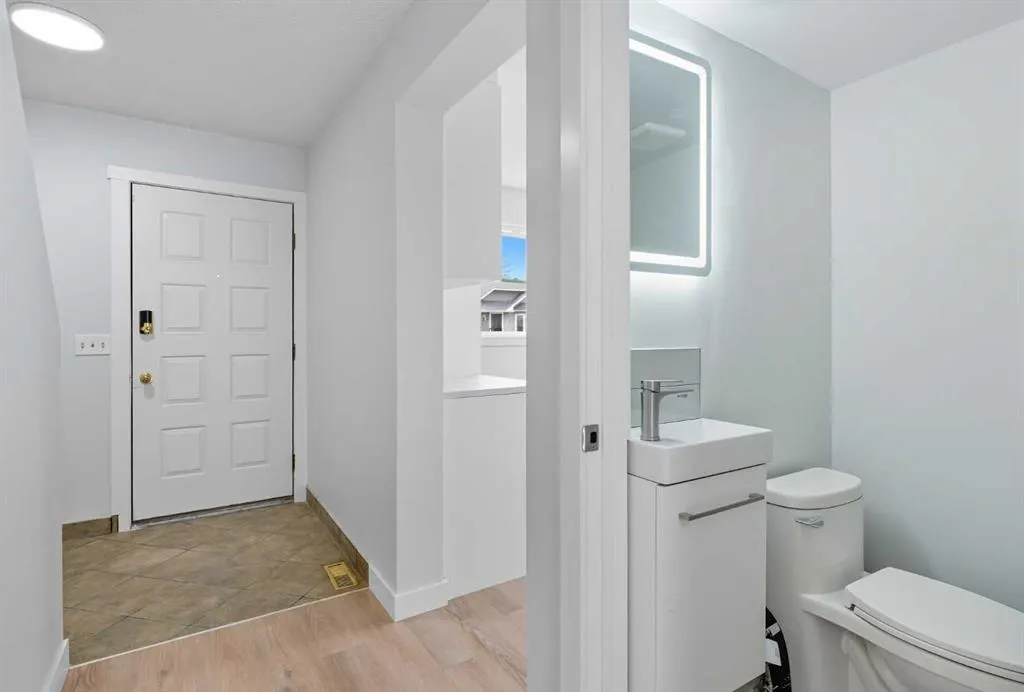 24 Castlebrook Rise NE