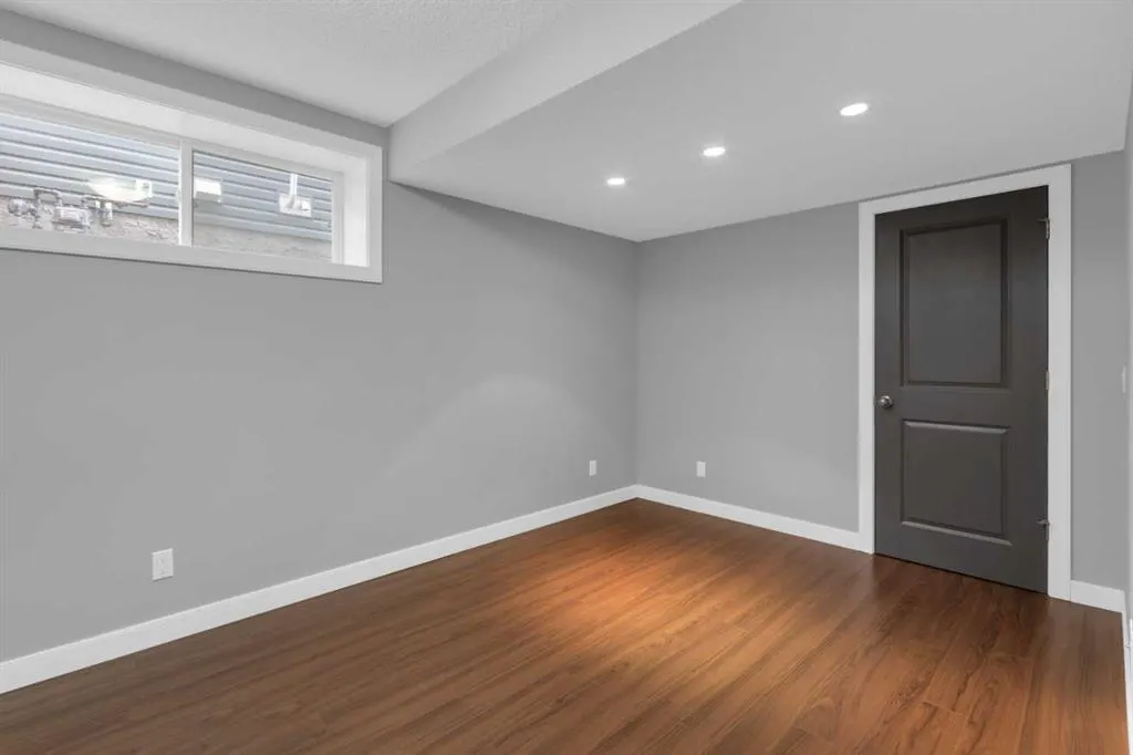 57 Evanscove Manor NW