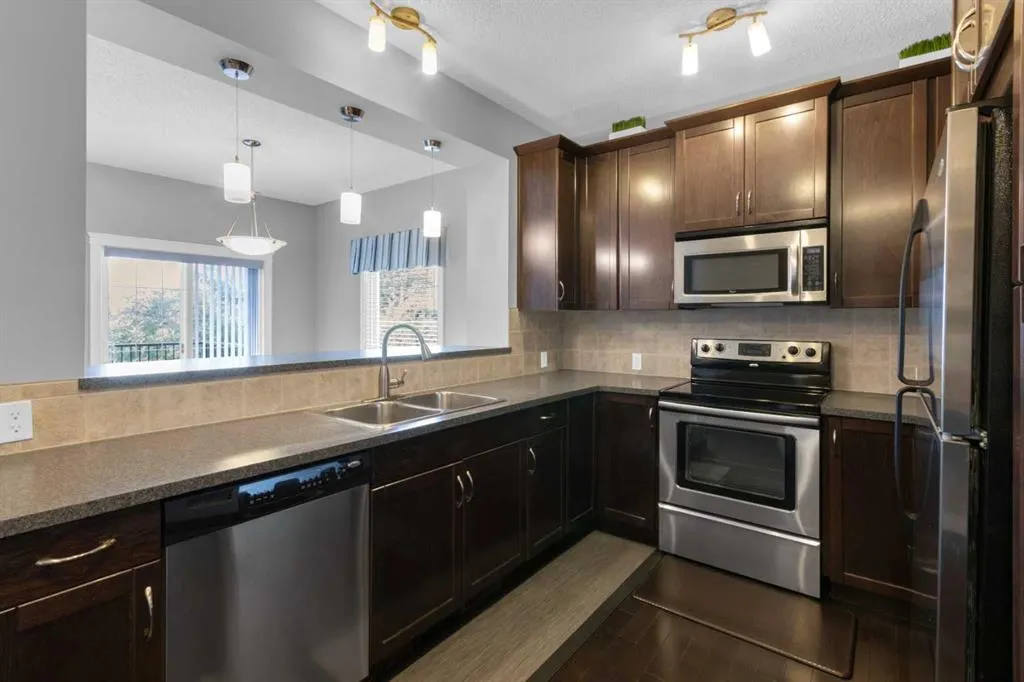 57 Evanscove Manor NW