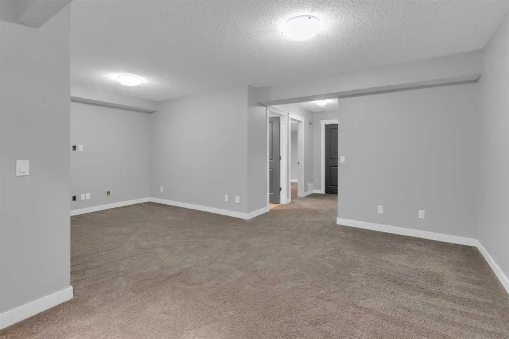 57 Evanscove Manor NW
