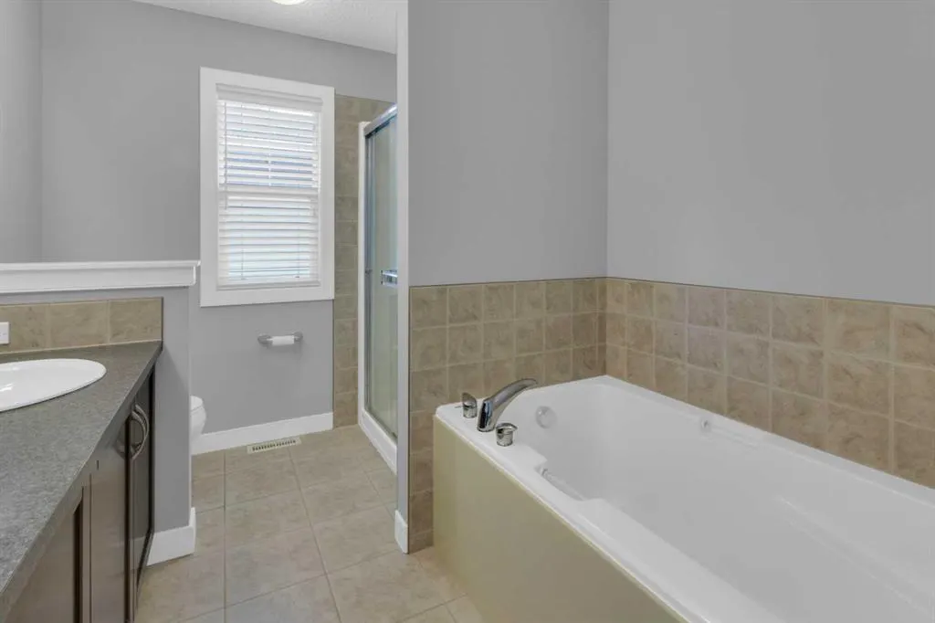 57 Evanscove Manor NW