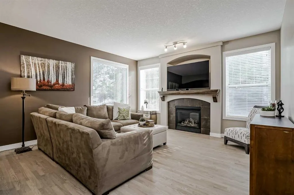 477 Tuscany Ravine Road NW