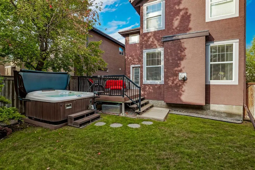 477 Tuscany Ravine Road NW