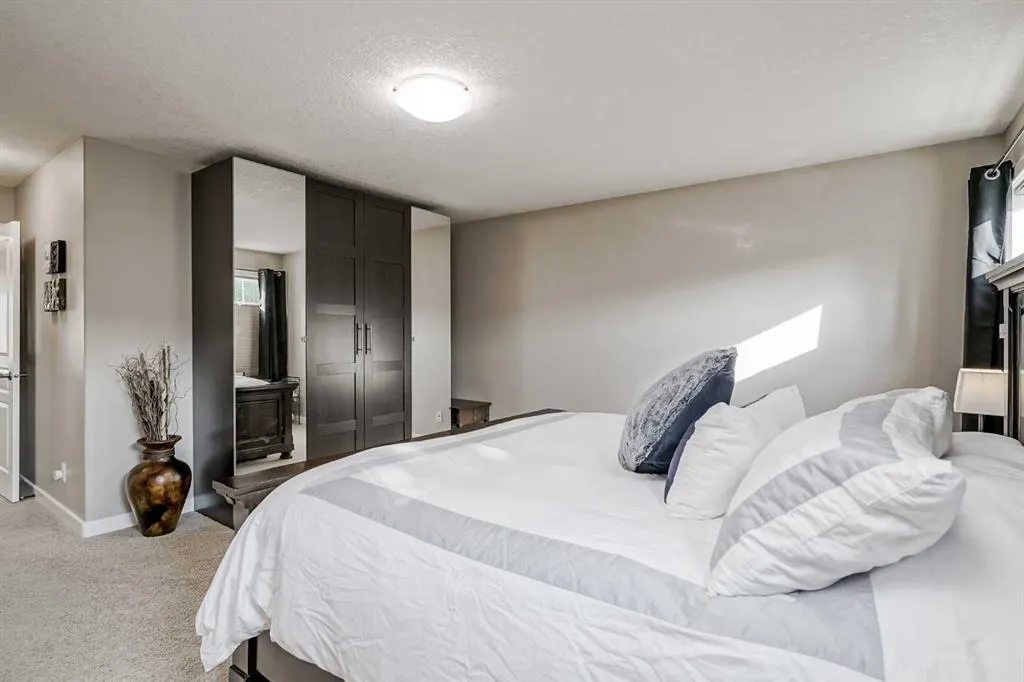 477 Tuscany Ravine Road NW