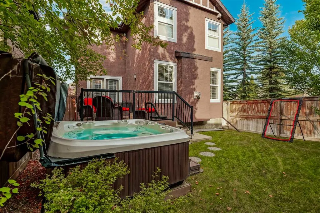 477 Tuscany Ravine Road NW
