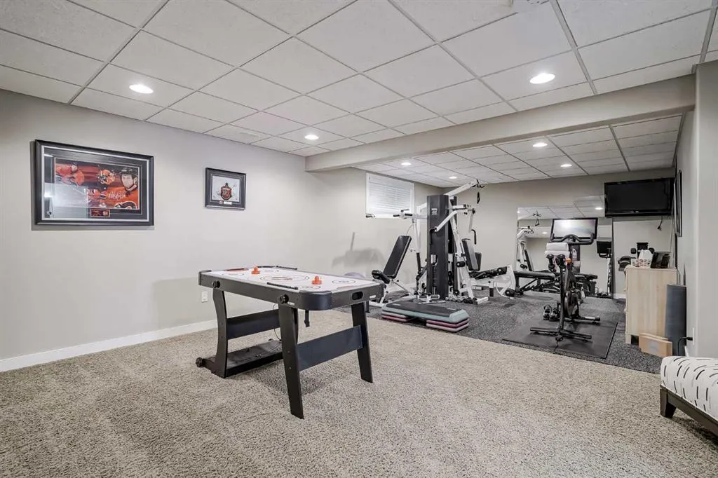 477 Tuscany Ravine Road NW