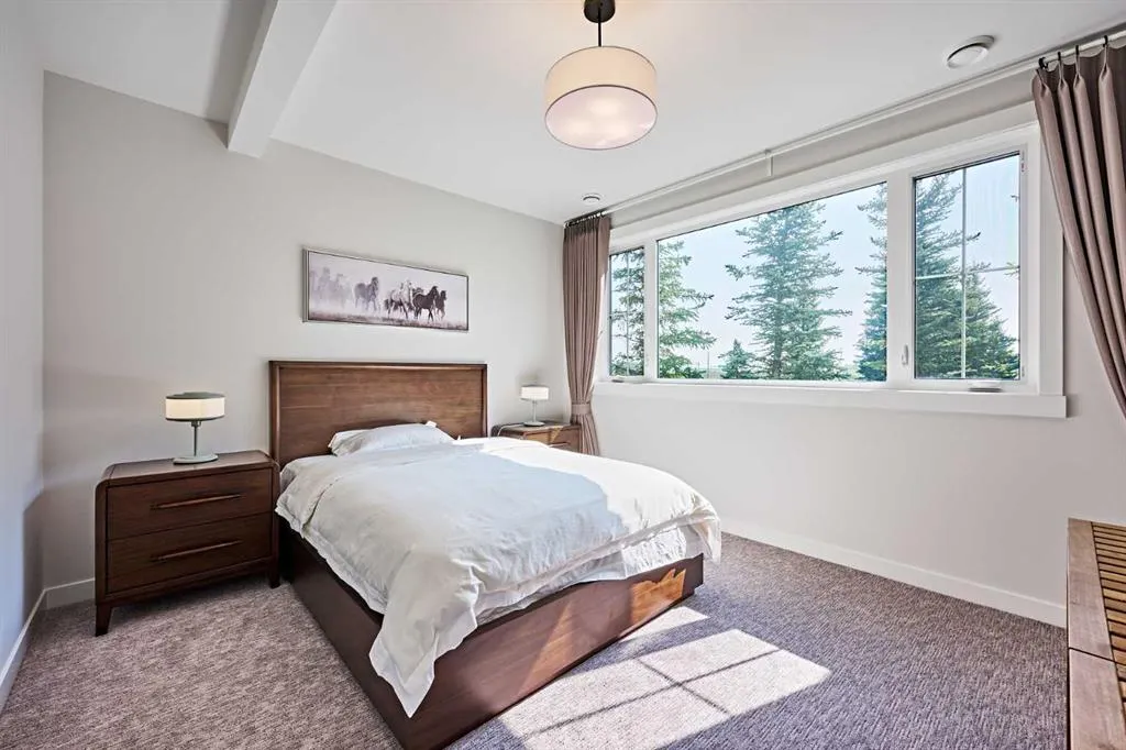 468 Discovery Place SW