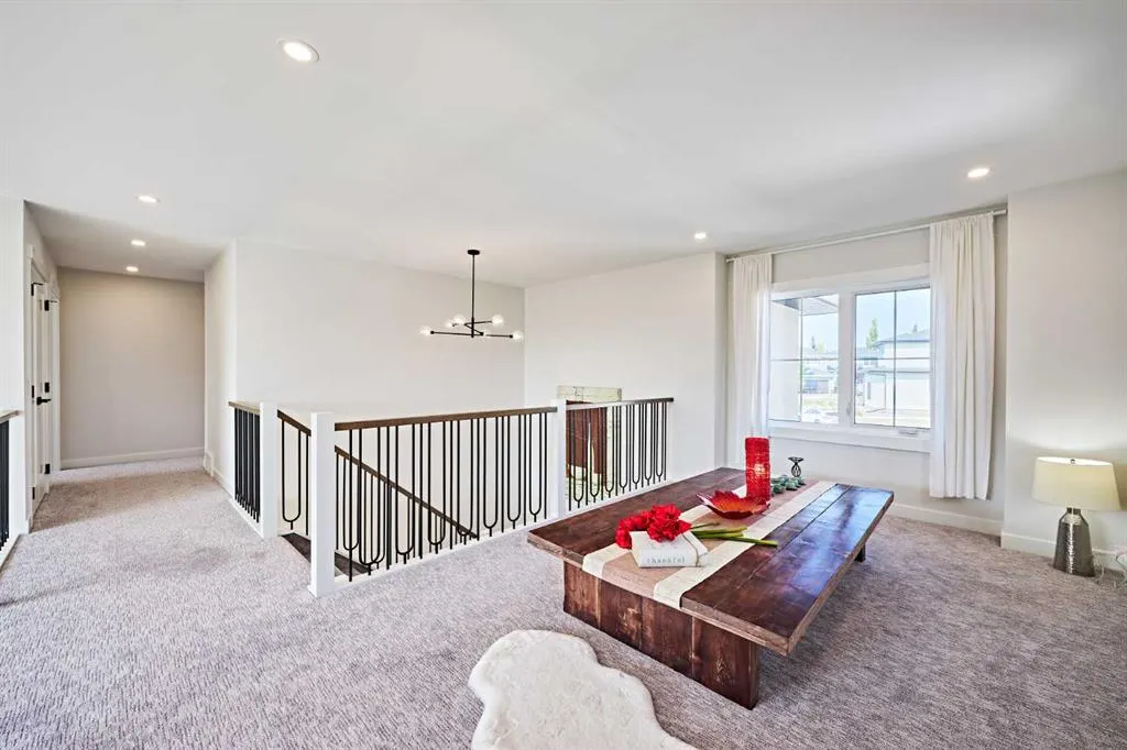 468 Discovery Place SW