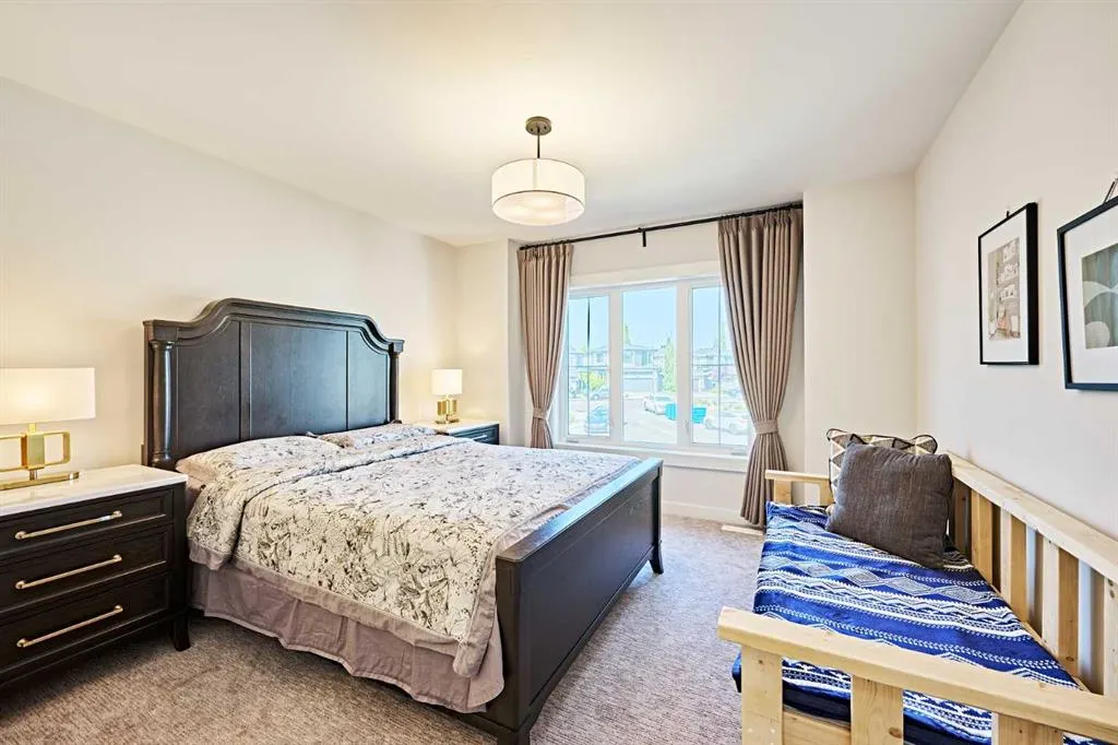 468 Discovery Place SW