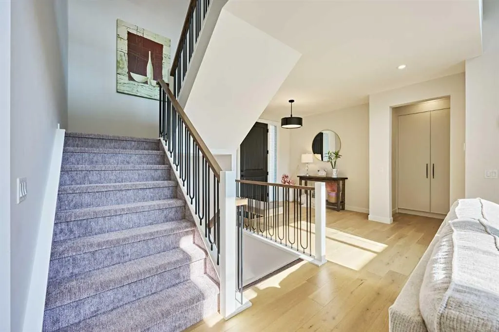 468 Discovery Place SW