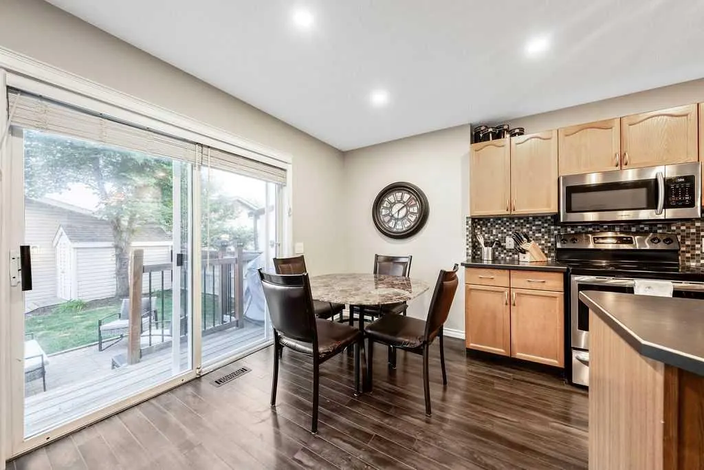 301 tuscany Drive NW