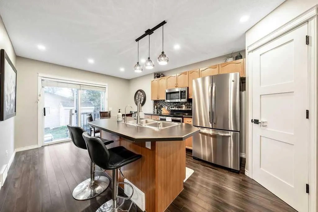 301 tuscany Drive NW