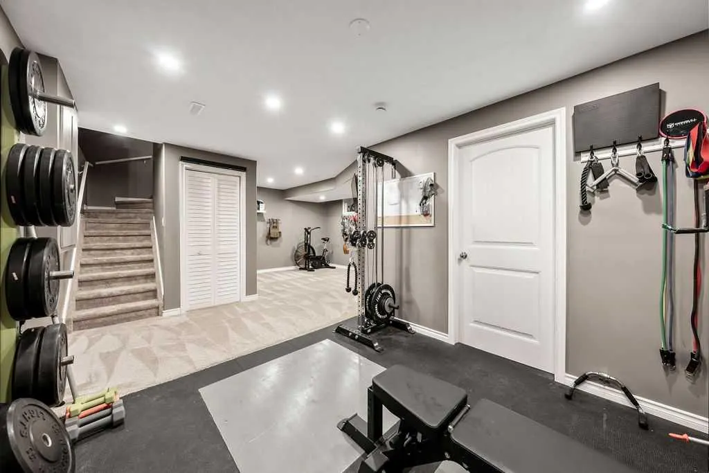301 tuscany Drive NW