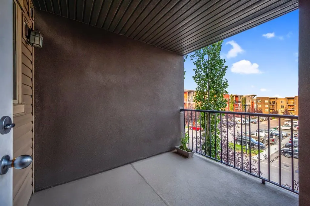 403 Mackenzie Way SW, #4316