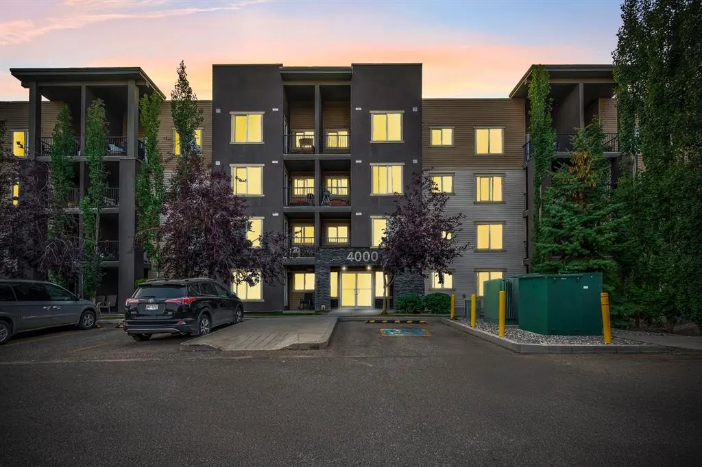 403 Mackenzie Way SW, #4316