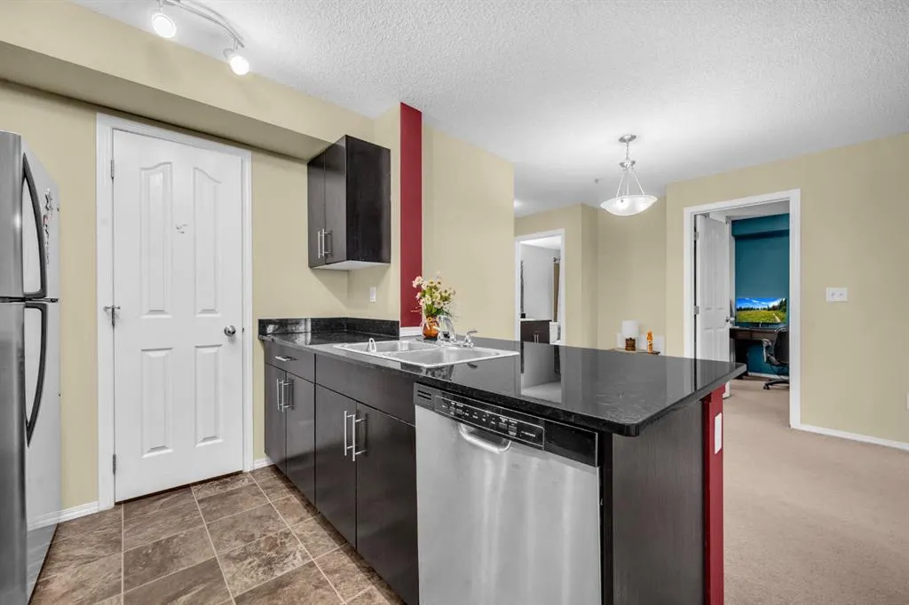 403 Mackenzie Way SW, #4316