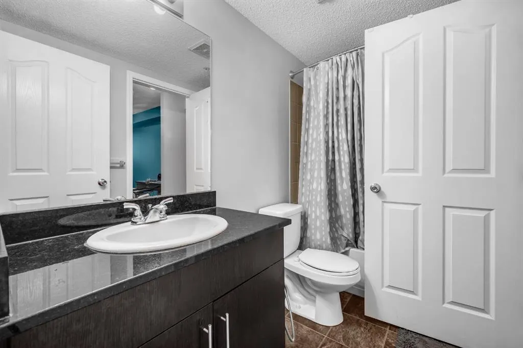 403 Mackenzie Way SW, #4316