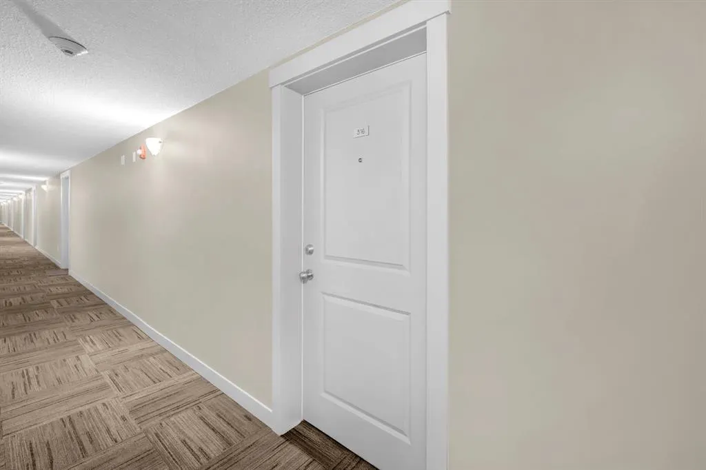 403 Mackenzie Way SW, #4316