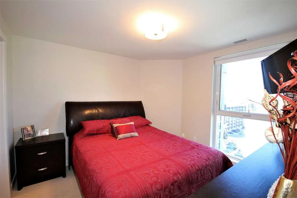 303 13 Avenue SW, #1102