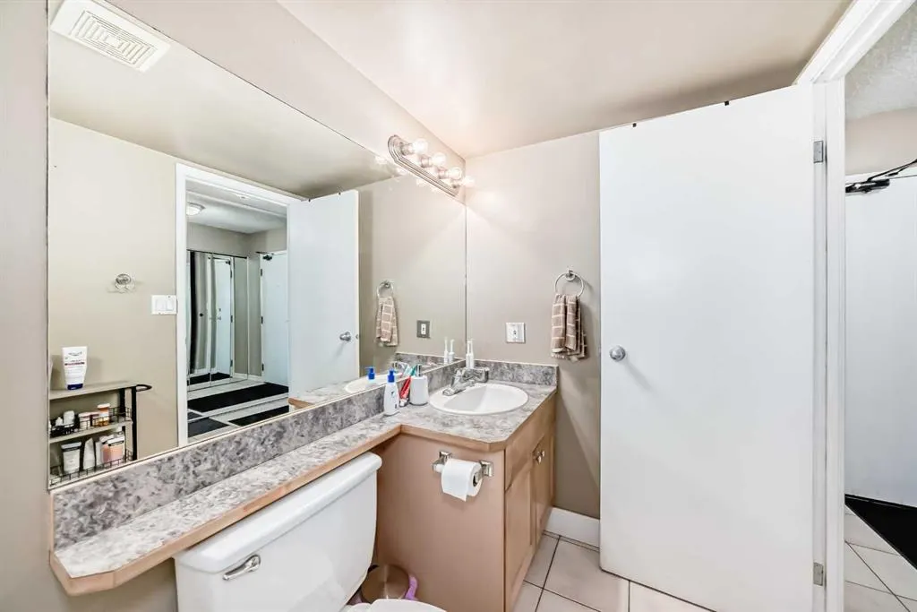 1334 12 Avenue SW, #808