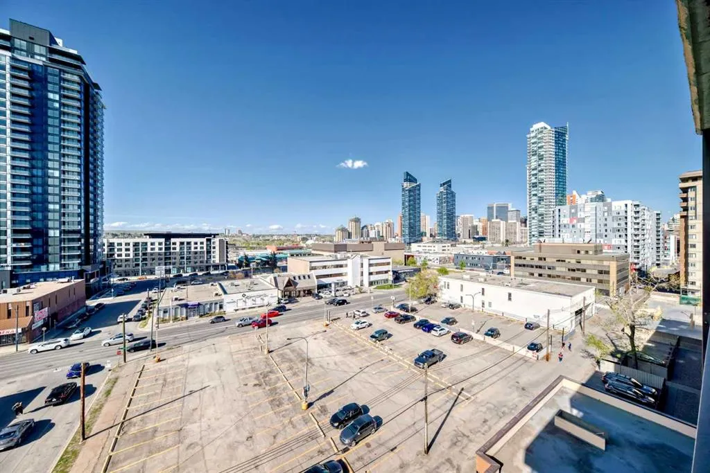 1334 12 Avenue SW, #808