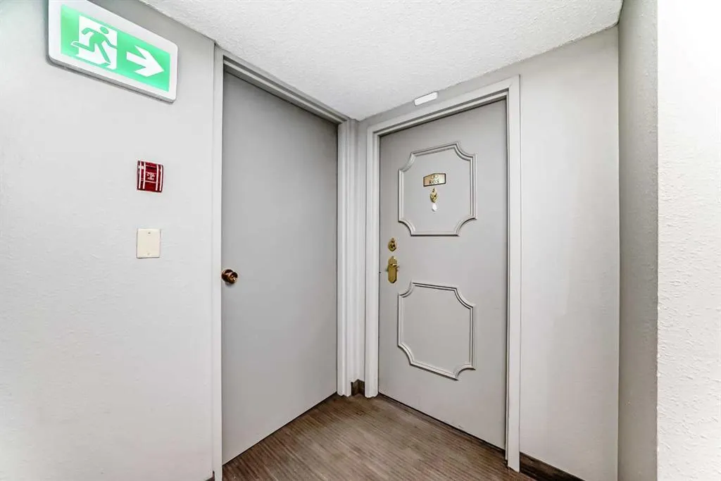 1334 12 Avenue SW, #808