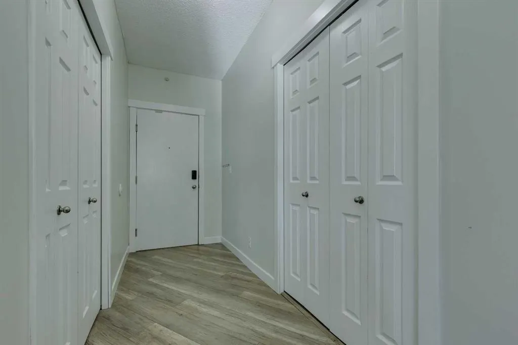 3 325 Street SE, #204