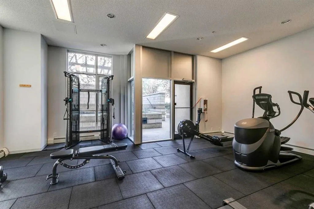3 325 Street SE, #204