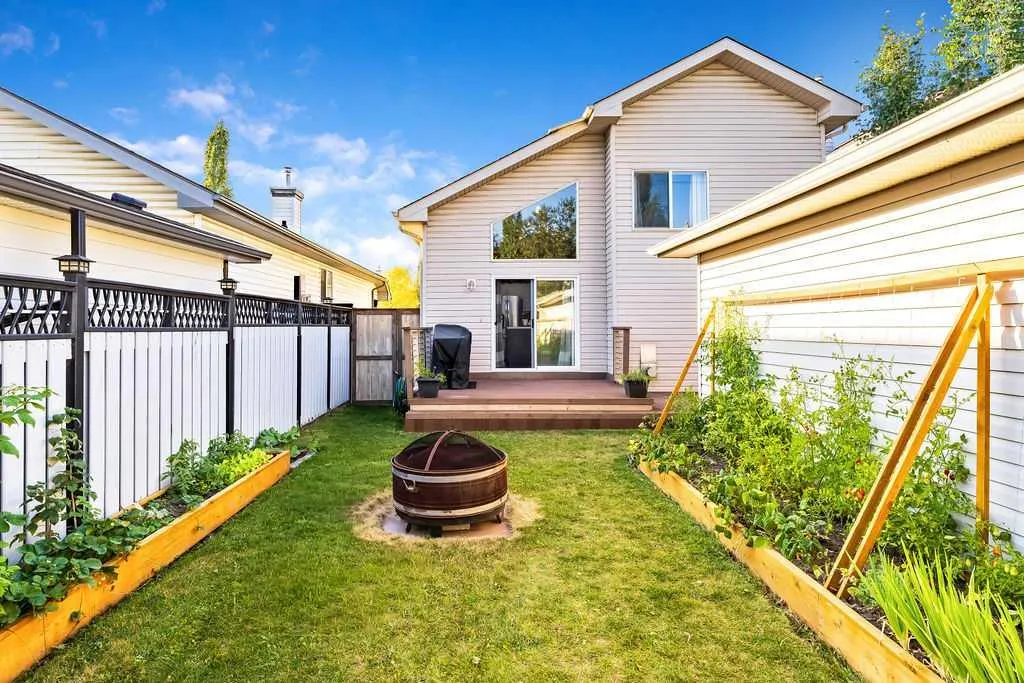 366 Citadel Drive NW