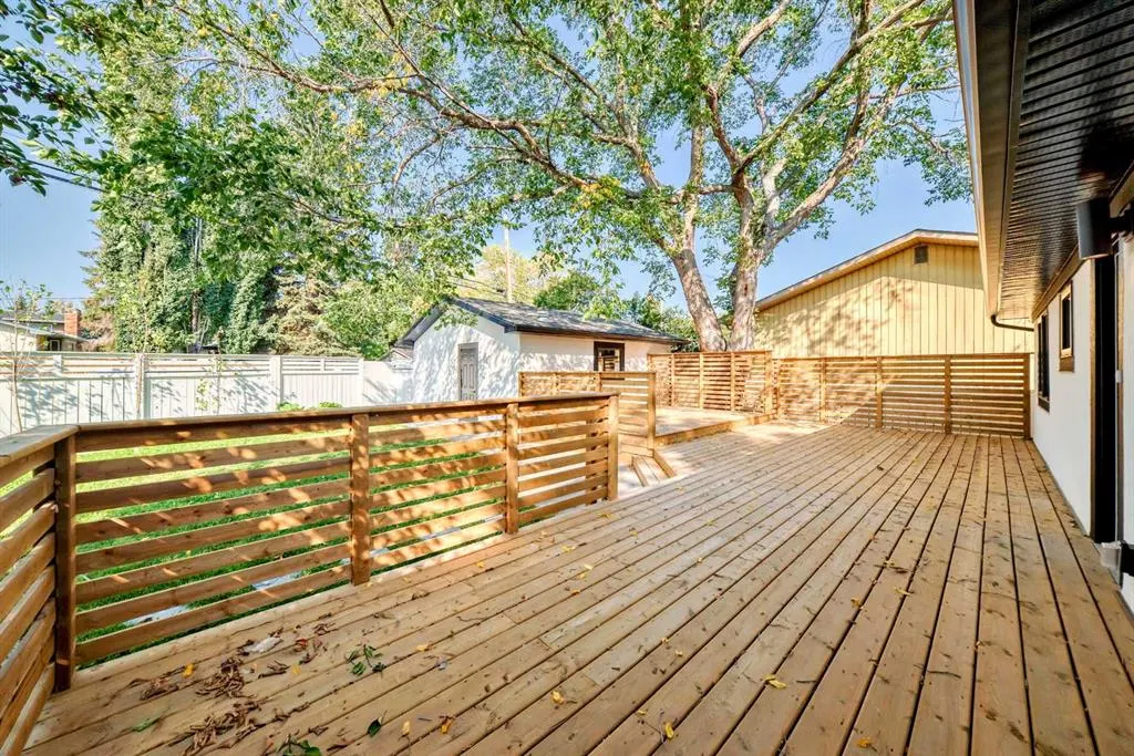 159 Lake Wapta Rise SE