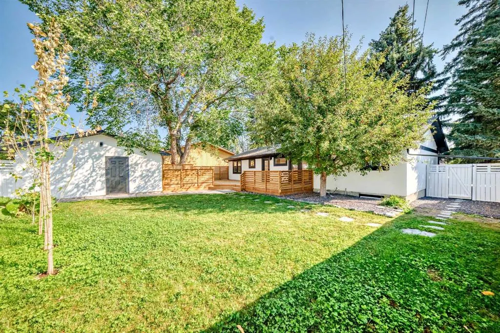 159 Lake Wapta Rise SE