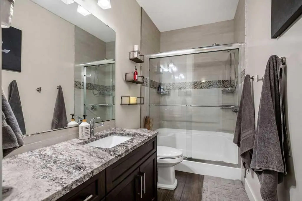 2033 High Country Rise NW