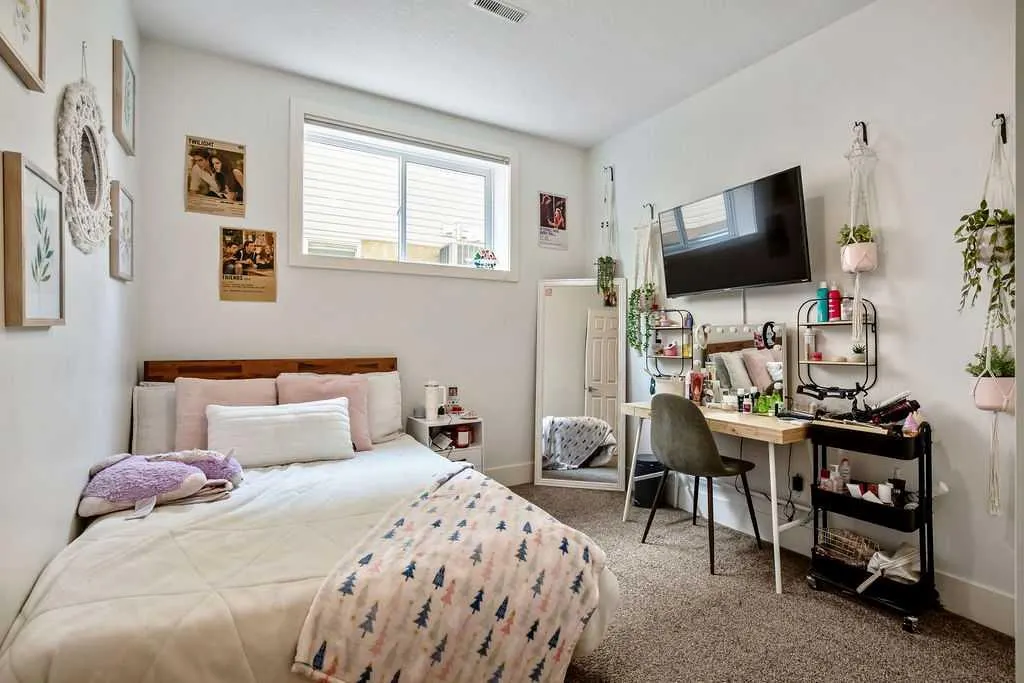 2033 High Country Rise NW