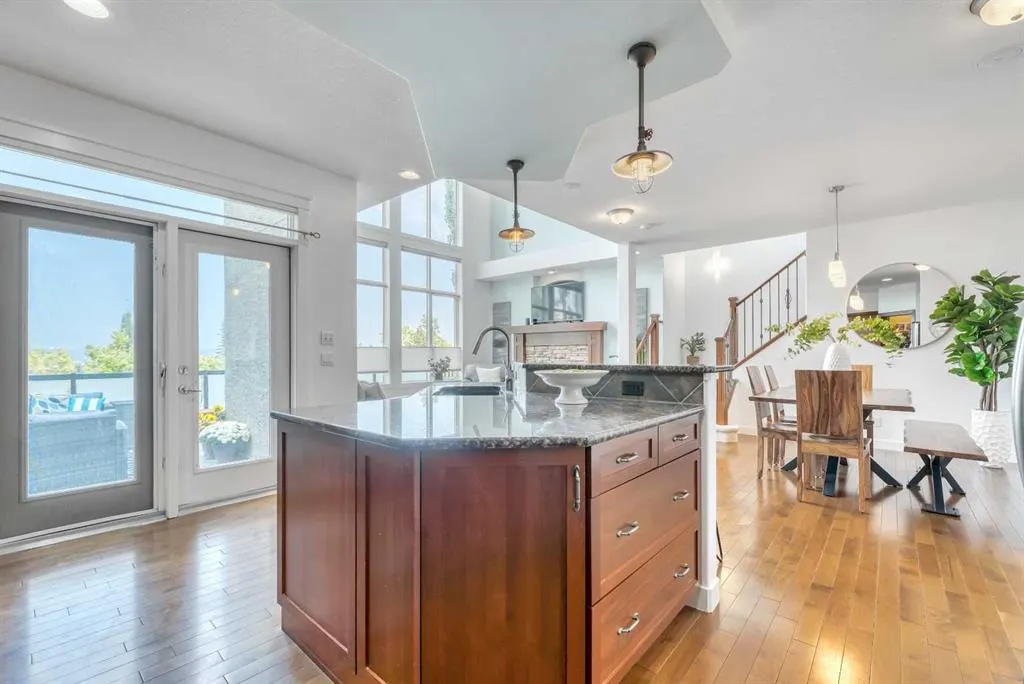 39 Crestridge Way SW
