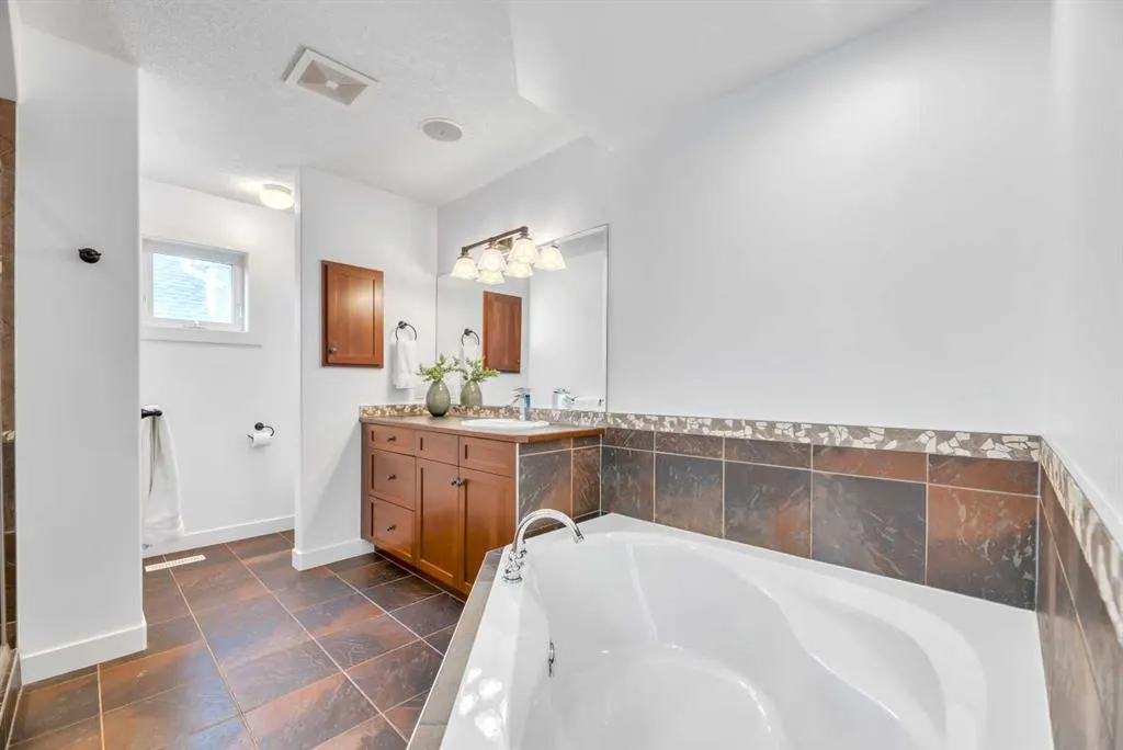 39 Crestridge Way SW