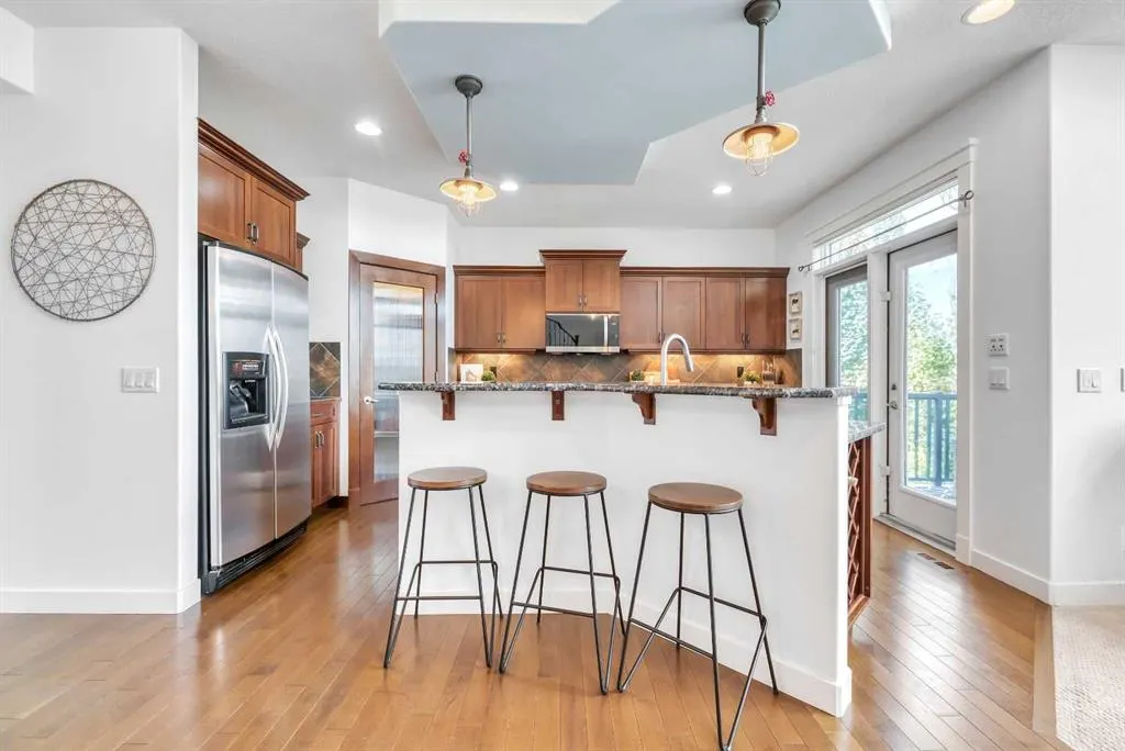 39 Crestridge Way SW