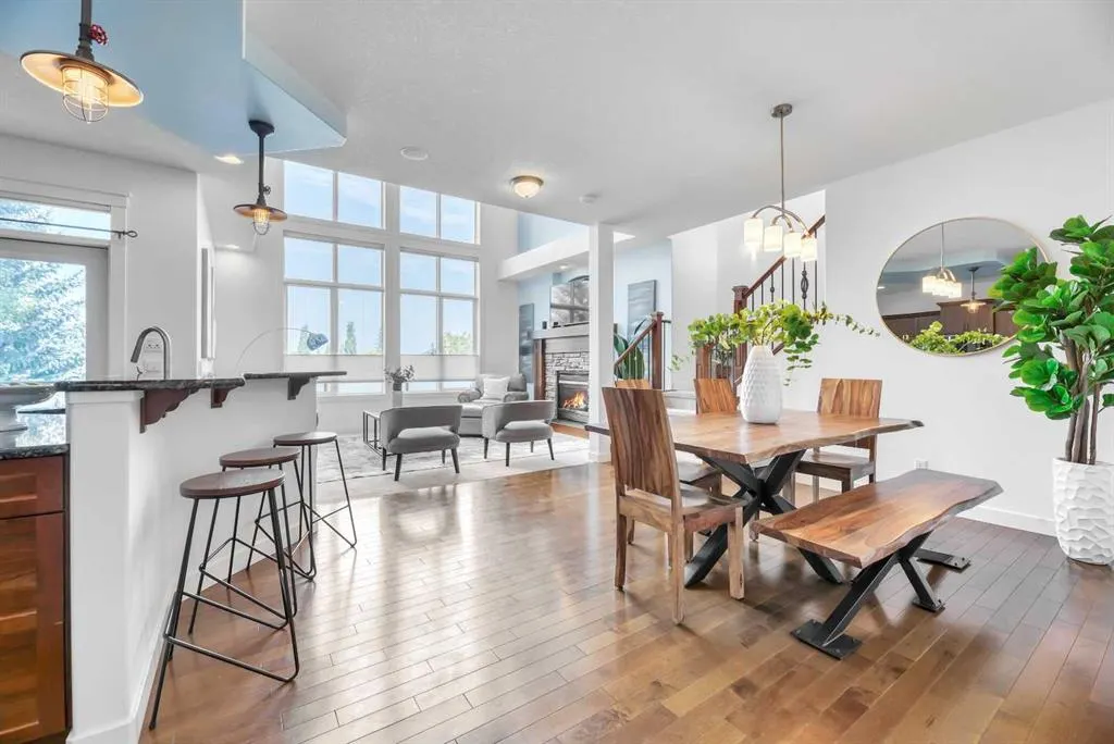 39 Crestridge Way SW